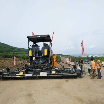 濟(jì)南攤鋪機(jī)租賃，濟(jì)南路面攤鋪施工