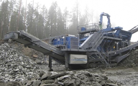 移動(dòng)破碎機(jī)站租賃，出租移動(dòng)碎石機(jī)-泓途租賃